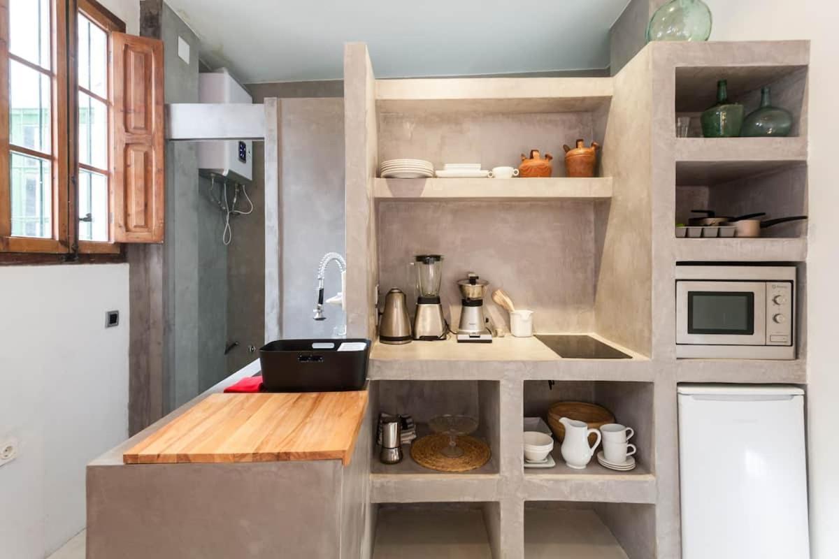 Casita Artista En Bello Edificio Barrio Ruzafa Valencia Bagian luar foto