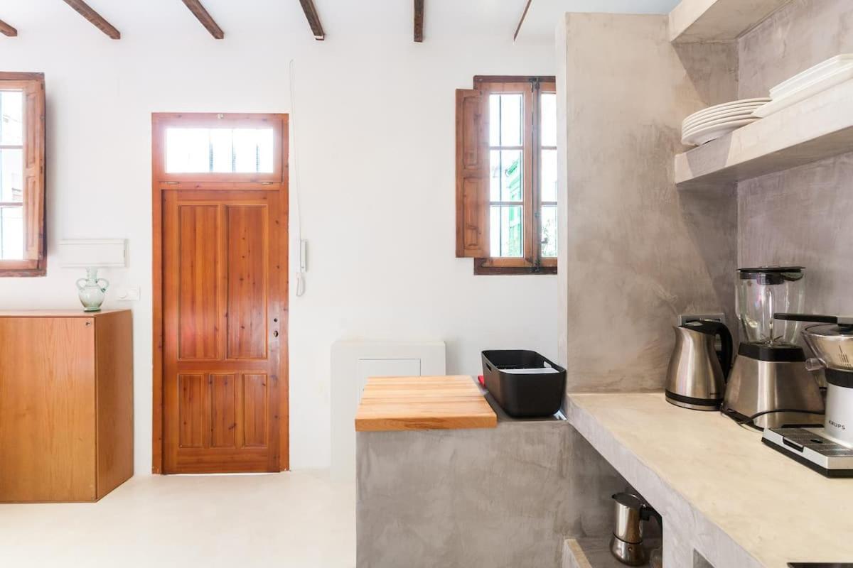 Casita Artista En Bello Edificio Barrio Ruzafa Valencia Bagian luar foto